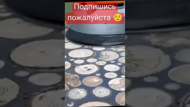 Столешница из спилов и смолы #shortvideo #shorts #short #эпоксиднаясмола #лофт #дерево #эксклюзив