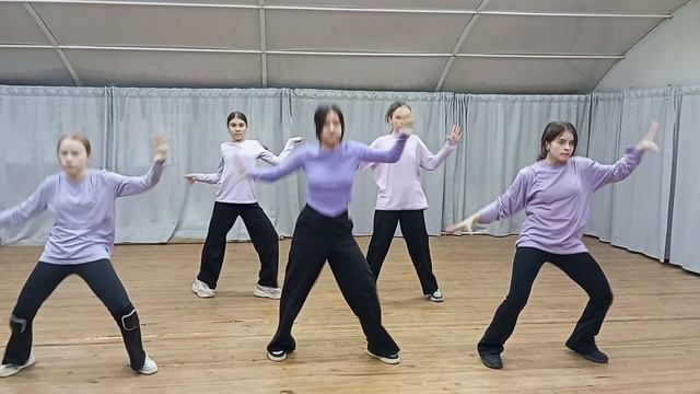 K-pop coverdance. 
Aespa - Supernova