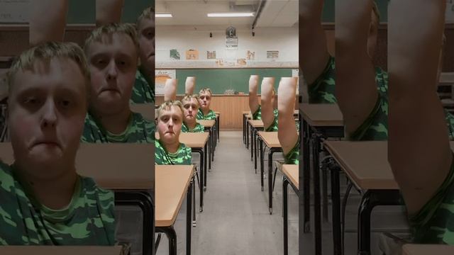 Наш класс на уроке пения