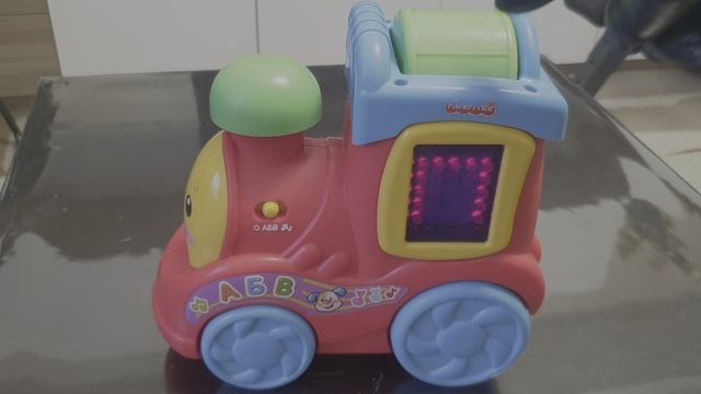 Обзор на Поезд-Алфавит Fisher-Price