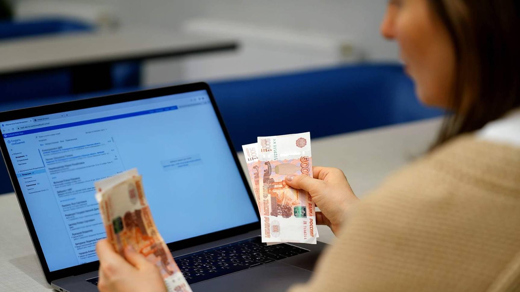 Стало известно, сколько россиян рассчитывают на 13-ю зарплату