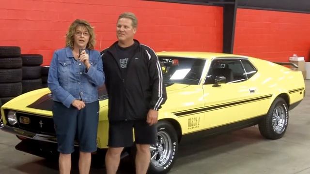 Vivian 72 Mustang Mach 1