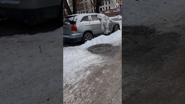 Пермь, помяли дверь