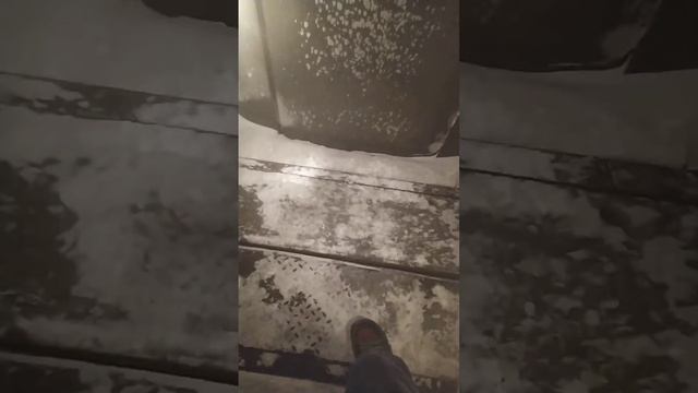 Косплей на "Метро". Лютый мороз, иней в тамбуре поезда