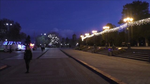 Керчь. Вечерняя прогулка, ёлка 19.12.24