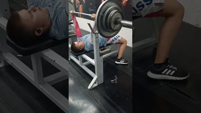 Жим 102 kg в 15 #shorts