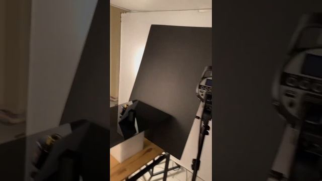 Снимаю стеклянный ароматизатор в студии #canon #photography #stilllife #фотография