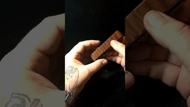 Перекидные четки из текстолита.