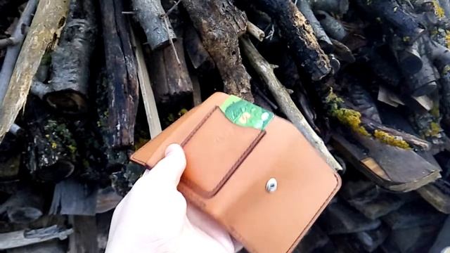 Leather Tri-Fold Wallet