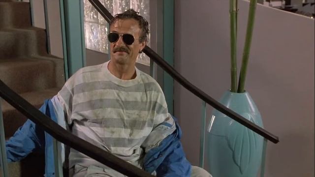 Weekend at Bernies (1989) The Hitman
