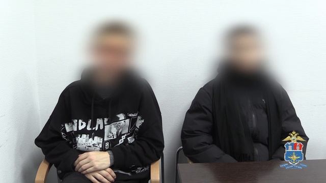 Транспортные полицейские задержали по горячим следам троих человек, совершивших поджог электровоза