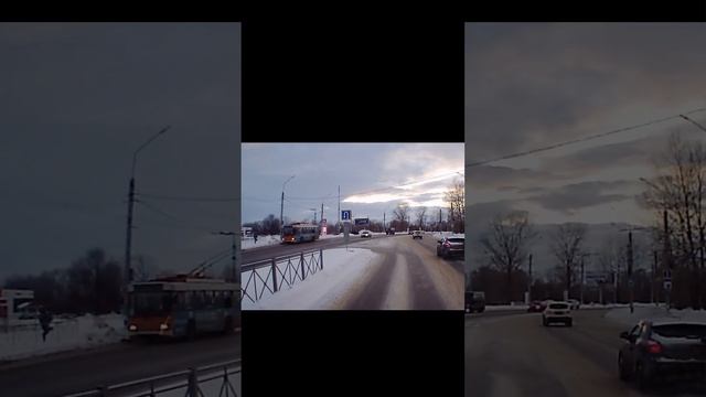Хулиганы, разбившие сегодня стекло троллейбуса возле Мегастроя, попали на записи  регистраторов
