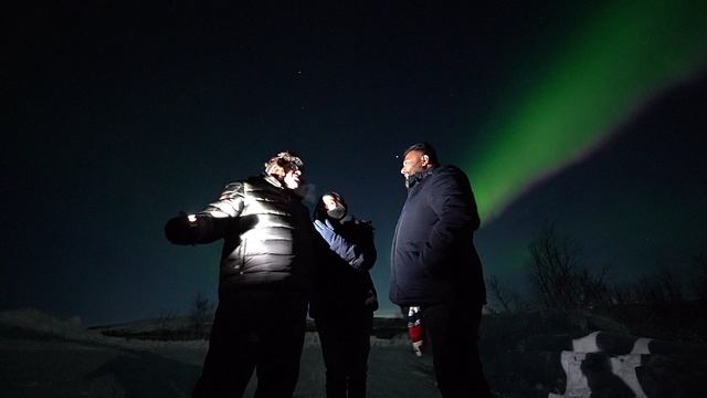 Деревня северного сияния лучшее место для просмотра полярного сияния видео