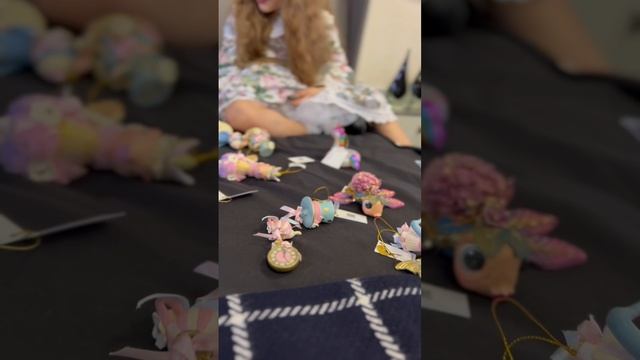 Распаковка с Евой и Марией