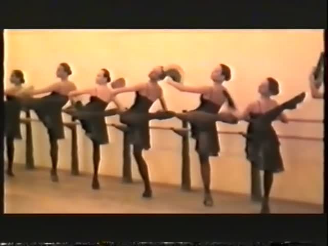 ШКОЛА СТУДИЯ КАЗАНЬ--2006-ЗАЛ-НАРОДНО-СЦЕНИЧЕСКИЙ ТАНЕЦ.