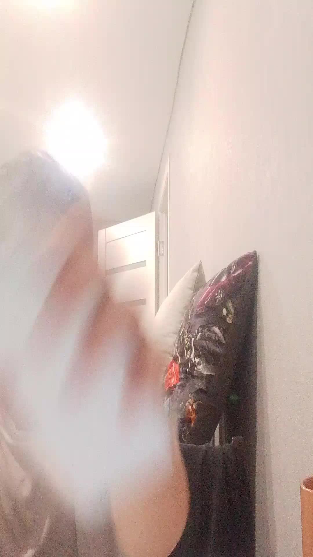 😧