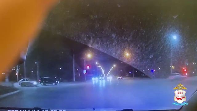 В Мордовии сотрудники Госавтоинспекции вручили новогодний подарок семье с новорожденным