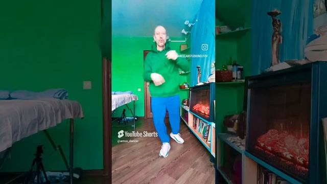 Создадим себе настроение Новогоднее! #shorts #dance #танцы #music #рекомендации