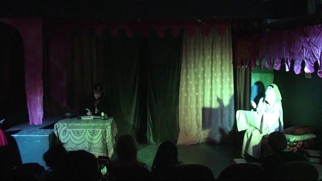 Дитя и корона (08.12.2024)