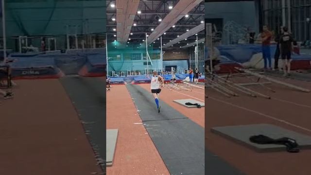 Прыжок с шестом