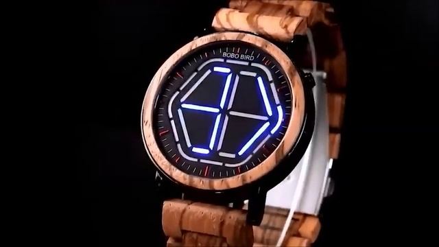 Брендовые дизайнерские цифровые часы.