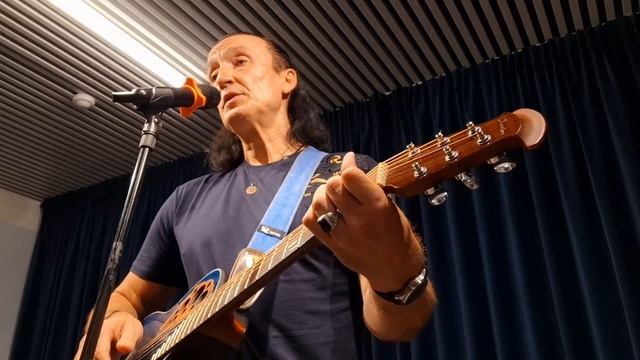 "БЕРИ ШИНЕЛЬ" Б.ОКУДЖАВА кавер Хит #гитара #guitarmusic ##guitar @COVER71