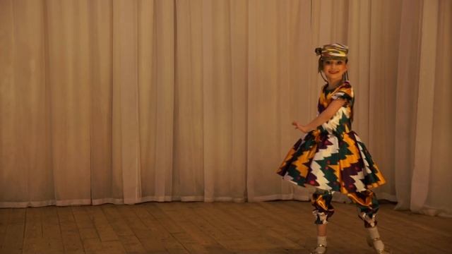 Узбекский танец // Uzbek dance //