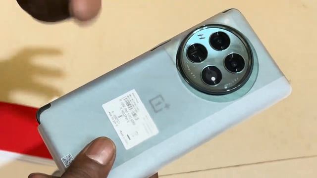 She got her new phone| Oneplus 12 2024 | Lets unbox it