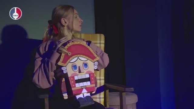 Репетиция спектакля «Щелкунчик» на сцене театра кукол «Сказ»