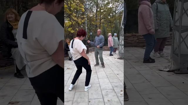 Ух, ВОТ ЭТО дали жару Весело, свободно #танцы #сокольники #танцплощадка