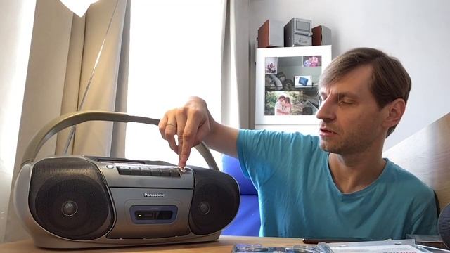 Сравнение магнитола Panasonic RX-D29 и Bluetooth колонка JBL Charge 4. 2005 год против 2020 !