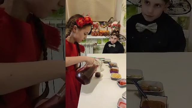 Шаройкины Ксения и Николай, 9 и 7 лет, г. Санкт-Петербург