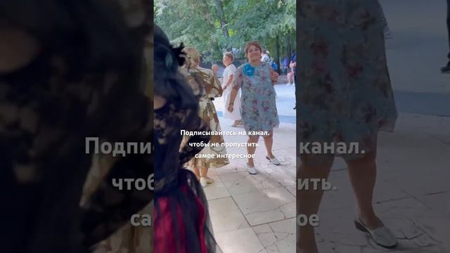 Танцевальная свобода БОСИКОМТРЕНД уходящего лета‼️#сокольники #танцплощадка #dance
