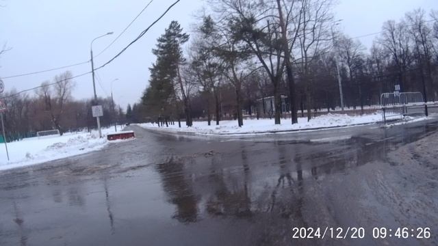 На велосипеде по городу зимой. вчера было -15, сегодня +1 -   20241220094126_0003