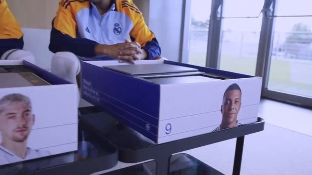 🎁Беллингем, Вальверде и Мбаппе получают подарочки от HP