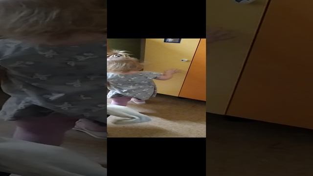 Наши будни. Забираем нашу Леру из сада.