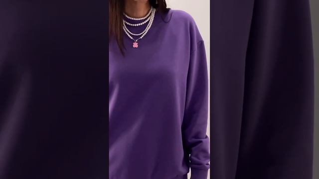 Мода - это искусство преображения.
Заметили как заиграл образ?