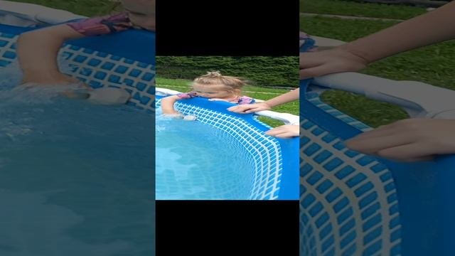 Эля+Геля В Бассейне