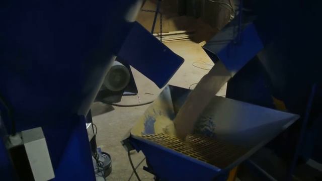 Видео Шнека выгрузочного и Смесителя Комбикорма