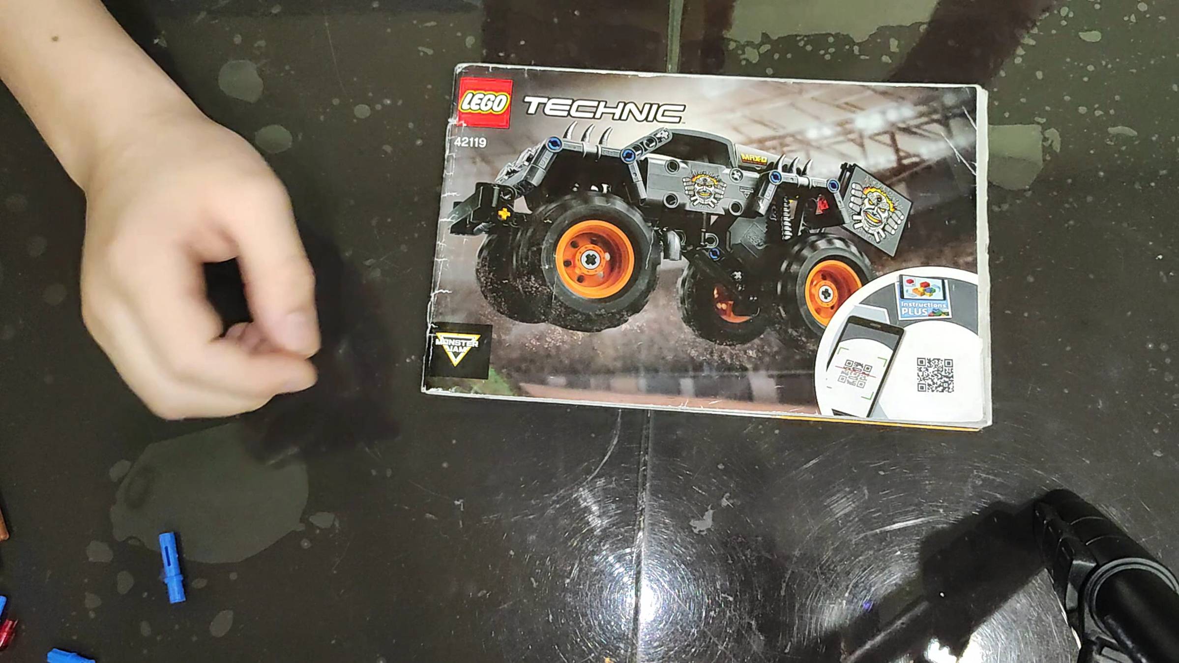 Сборка Lego Technic Monster Jam Max-D, 42119