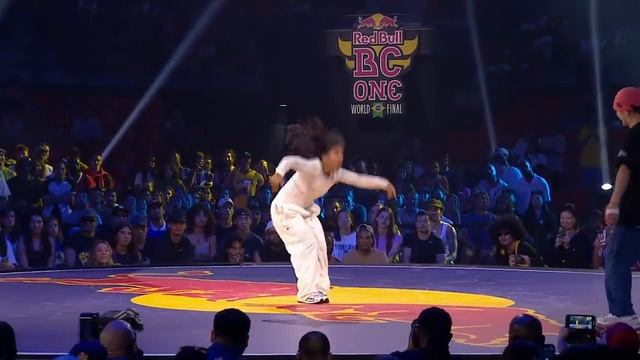 B-Girl India vs. B-Girl Starry