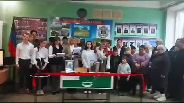 Парта героя:Кирюха Сирота🫡