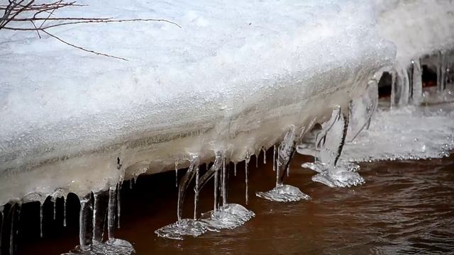 Апрель