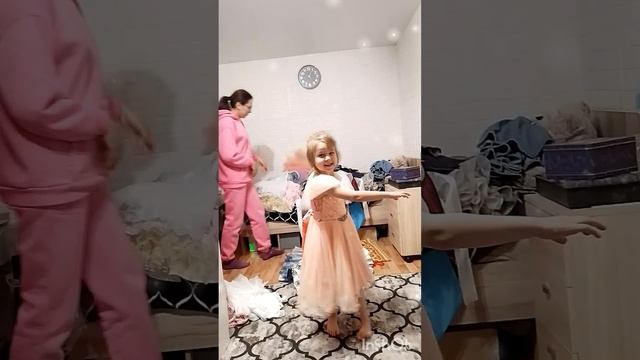 Мучительный выбор😍