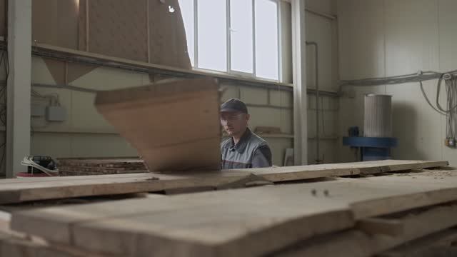 Фильм о фабрике Дриада