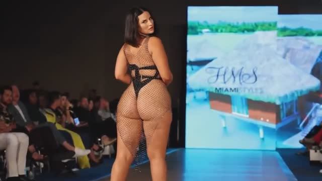 Claudiao1o vs Claudia Martinez