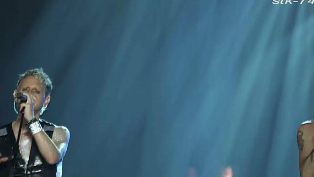 Depeche Mode - Waiting For The Night (Live Barcelona 2010) HD