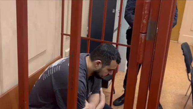 Суд в Москве отправил террориста Курбанова в СИЗО на два месяца. 
 
Заседание прошло в закрытом режи