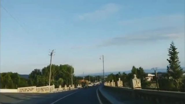 Аварская песня.Поёт Ильяс Абдурахманов.