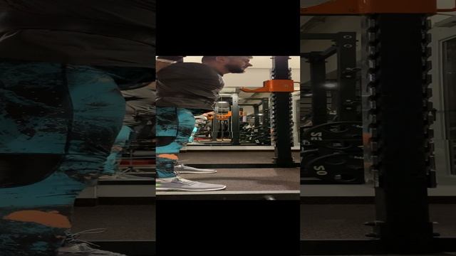Нога — парный орган опоры и движения человека. Анатомически состоит из трёх основных частей.